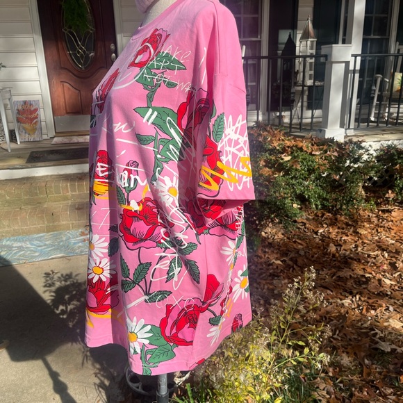 First Row Women’s Artsy Floral Tee, Pink, Large, NWOT - Picture 5 of 11